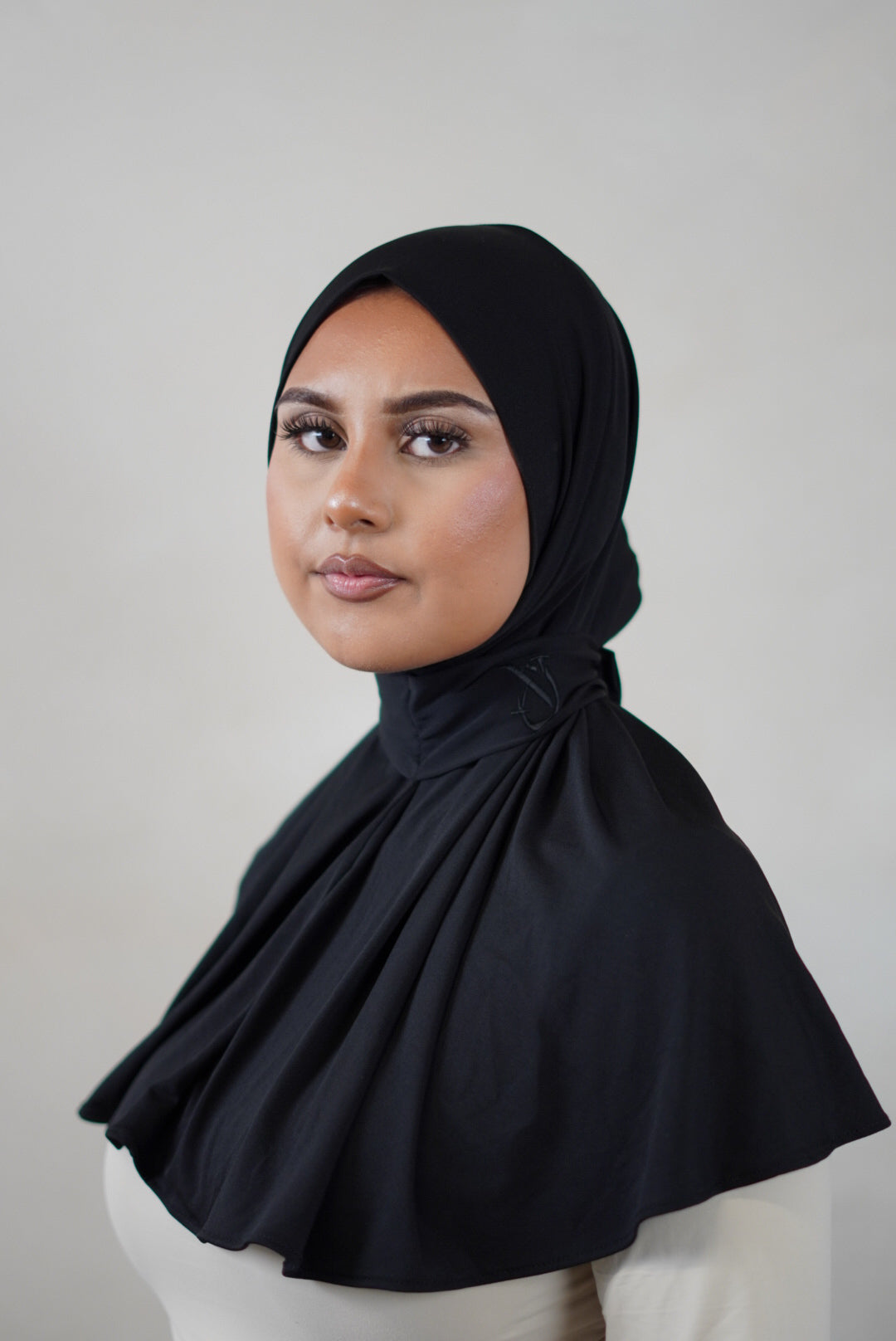 Instant Hijab – Obsidian Black