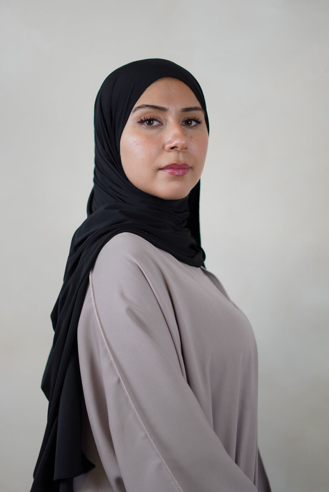 Bamboo Jersey Hijab – Obsidian Black